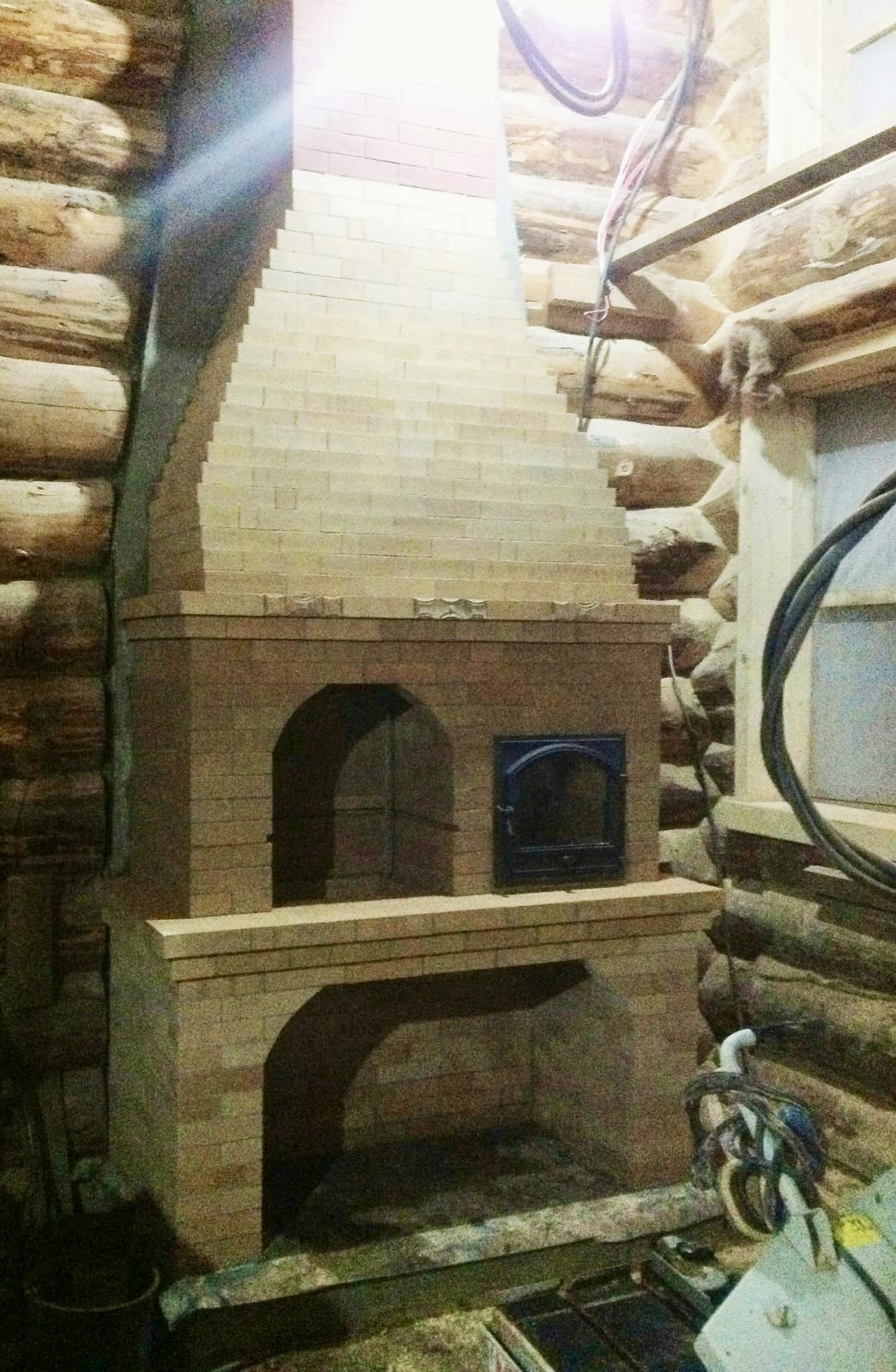Wood-fired pizza and bread oven (Firebrick & Stone project photo)